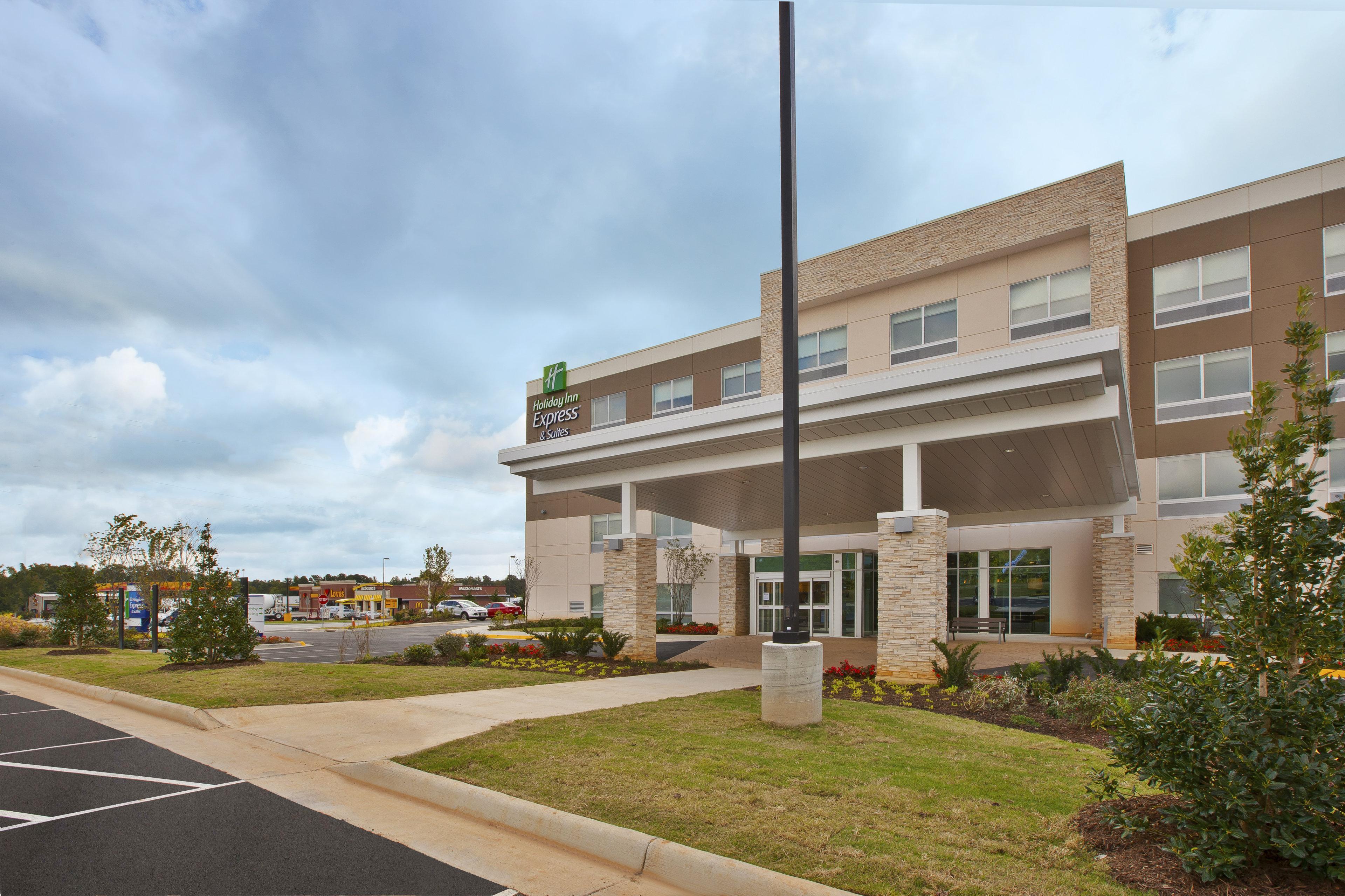Holiday Inn Express And Suites South Hill By Ihg Eksteriør bilde