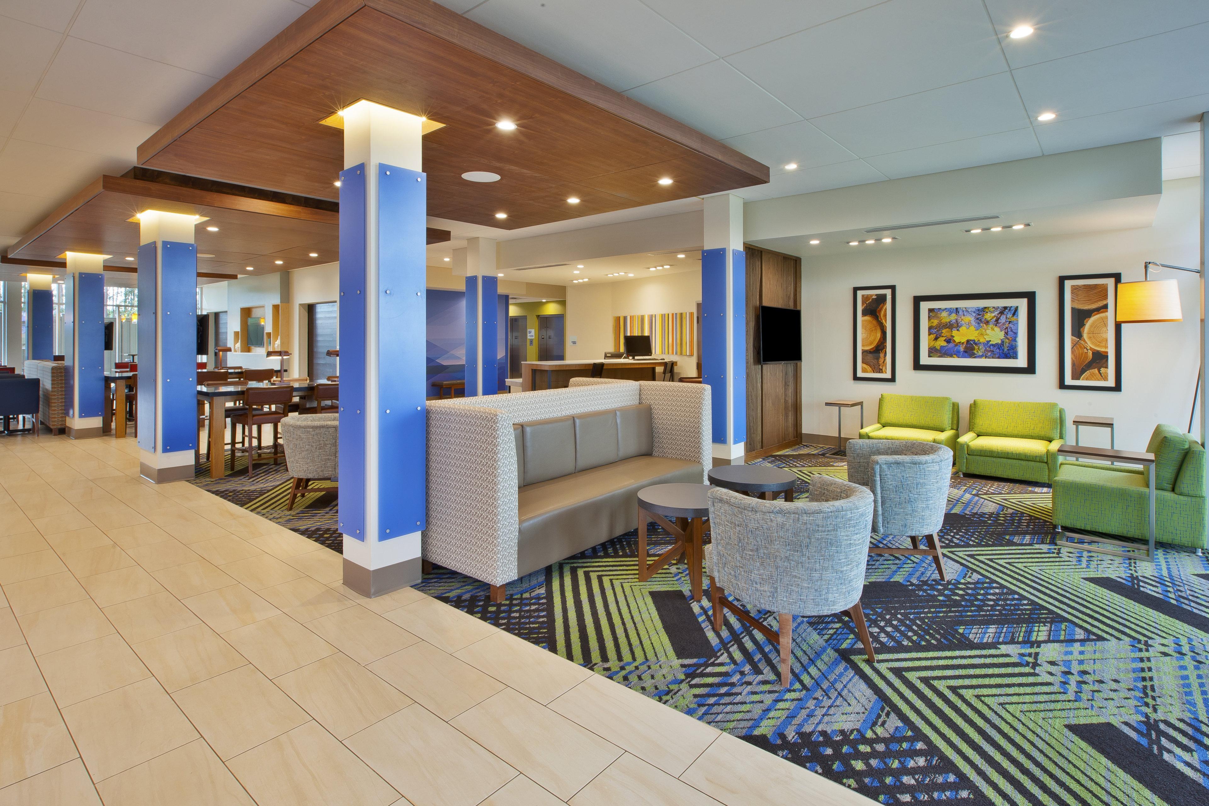 Holiday Inn Express And Suites South Hill By Ihg Eksteriør bilde